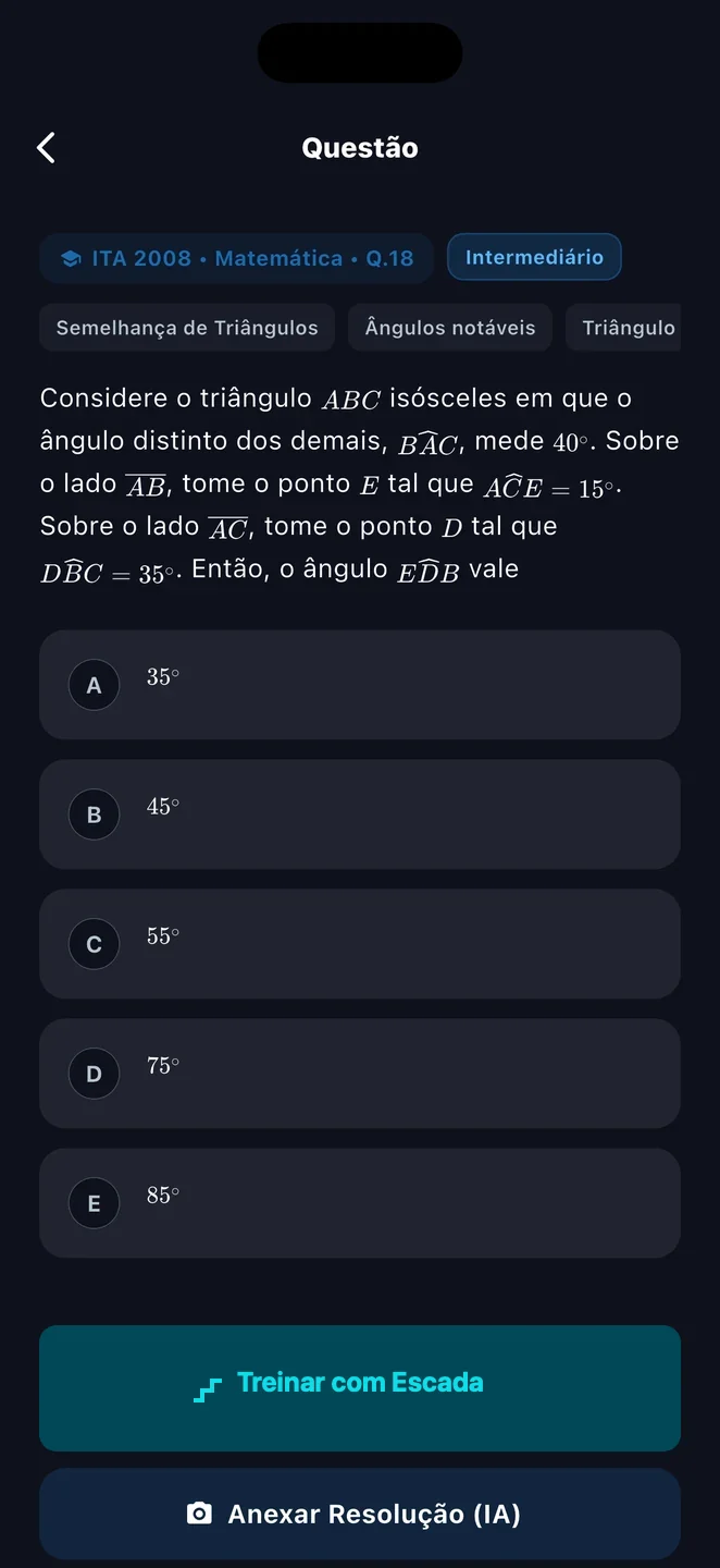 Tela de questão com alternativas, botão para treinar com Escada e envio de resolução por IA